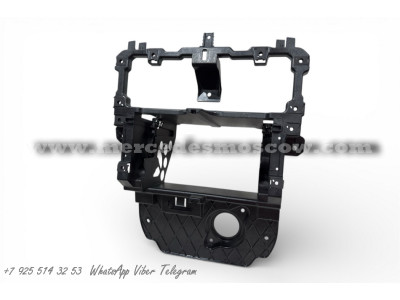 Рамка для магнитолы в торпедо Мерседес Гелендваген 2013-го модельного года